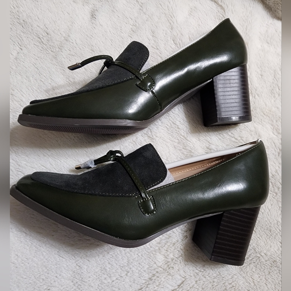Journee Collection Crawford Olive Shoes Size 8